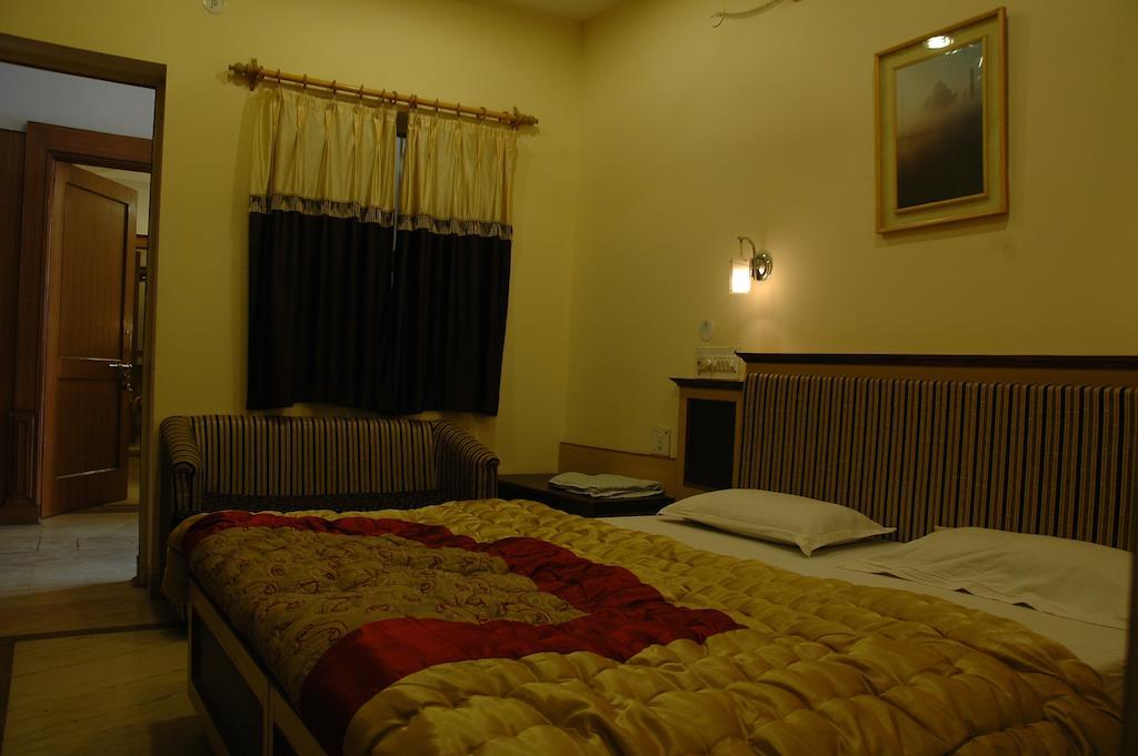 Hotel Kamal Nearest To Taj Mahal Agra (Uttar Pradesh)